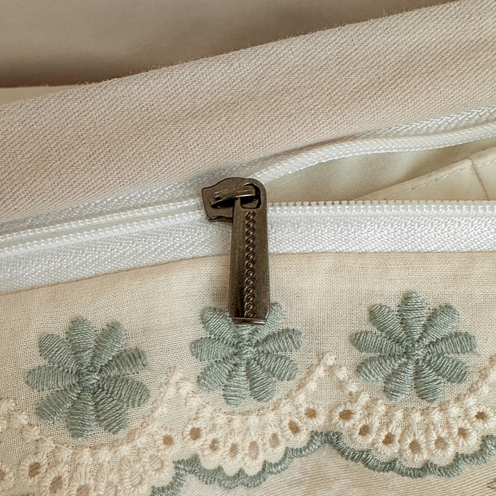 91家纺网 家纺一手货源 找家纺 帛美家纺 2025年新款全棉纯棉花边印花磨毛四件套 蕾雅