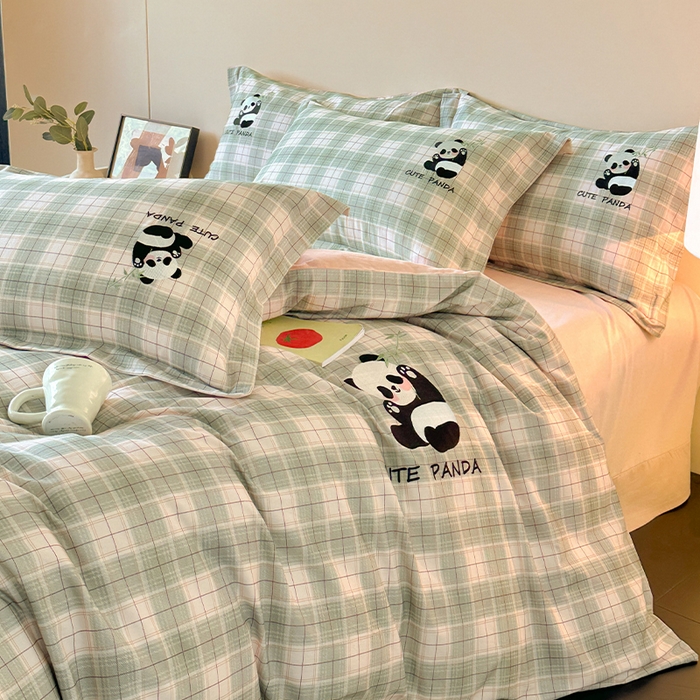 91家纺网 家纺一手货源 找家纺 帛美家纺 2025年新款全棉纯棉加厚绣花款磨毛四件套-萌小猫系列 萌小猫（绿格）