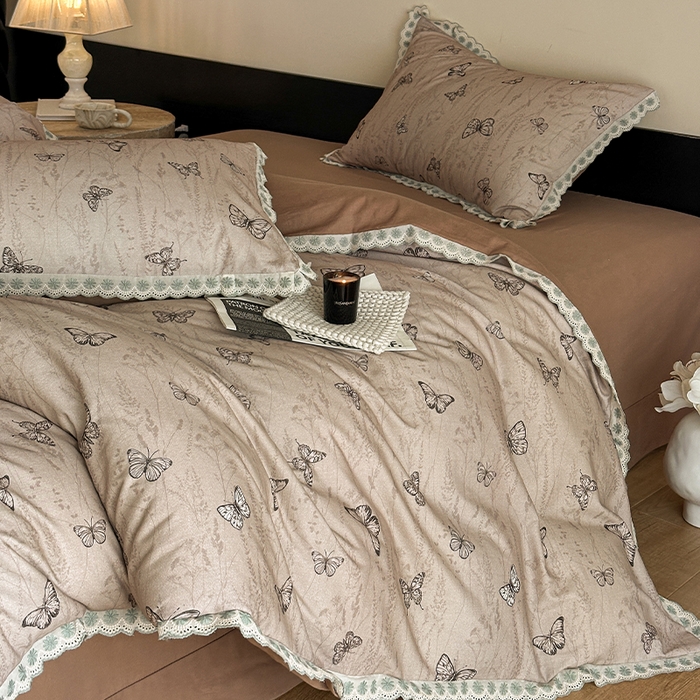 91家纺网 家纺一手货源 找家纺 帛美家纺 2025年新款全棉纯棉花边印花磨毛四件套 梦蝶