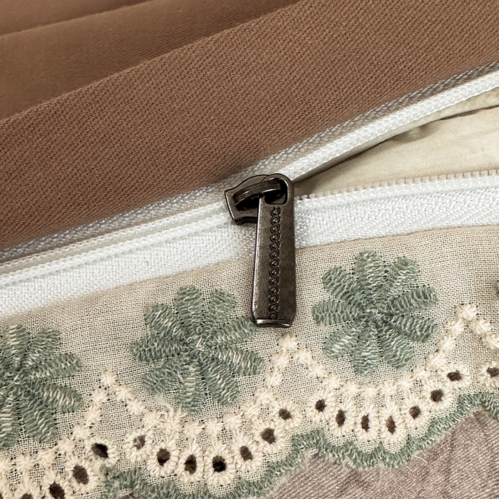 91家纺网 家纺一手货源 找家纺 帛美家纺 2025年新款全棉纯棉花边印花磨毛四件套 梦蝶