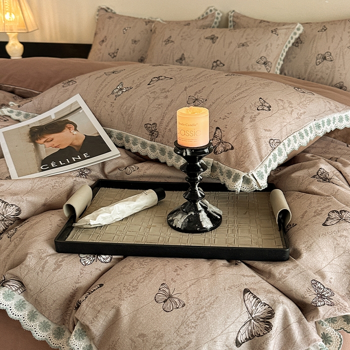 91家纺网 家纺一手货源 找家纺 帛美家纺 2025年新款全棉纯棉花边印花磨毛四件套 梦蝶