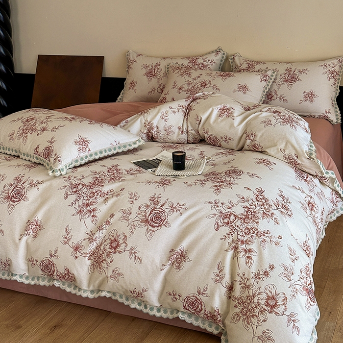 91家纺网 家纺一手货源 找家纺 帛美家纺 2025年新款全棉纯棉花边印花磨毛四件套 秘密花园-红