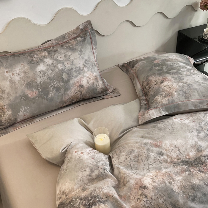 91家纺网 家纺一手货源 找家纺 启航家居 2025全棉小版印花精梳磨毛四件套 秋汐红