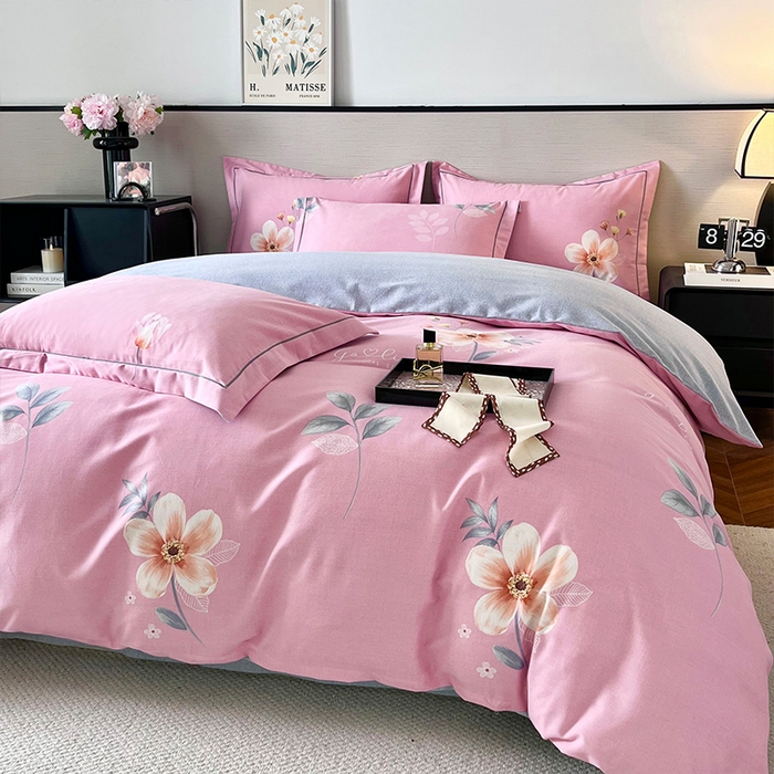 91家纺网 家纺一手货源 找家纺 帛美家纺 2025年新款加厚纯棉全棉磨毛印花四件套 遇春雪-粉