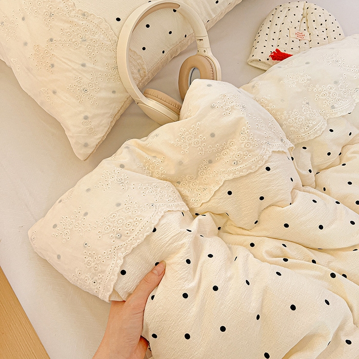 91家纺网 家纺一手货源 找家纺 Mata蔓塔家 2025新款云感针织全棉纯棉花边豆豆被冬被春秋被被子被芯 米波点