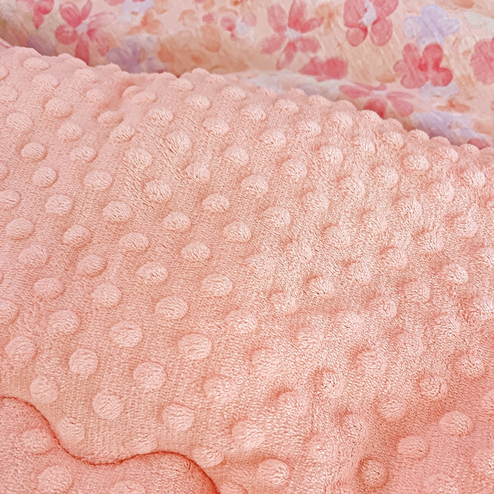 91家纺网 家纺一手货源 找家纺 Mata蔓塔家 2025新款云感针织全棉纯棉花边豆豆被冬被春秋被被子被芯 十里桃花