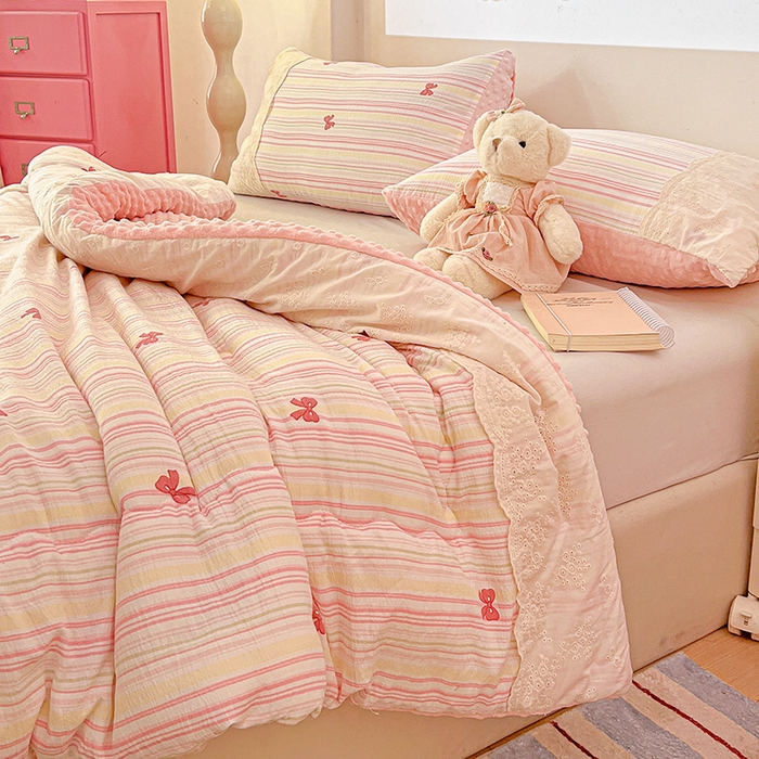 91家纺网 家纺一手货源 找家纺 Mata蔓塔家 2025新款云感针织全棉纯棉花边豆豆被冬被春秋被被子被芯 遇见彩虹