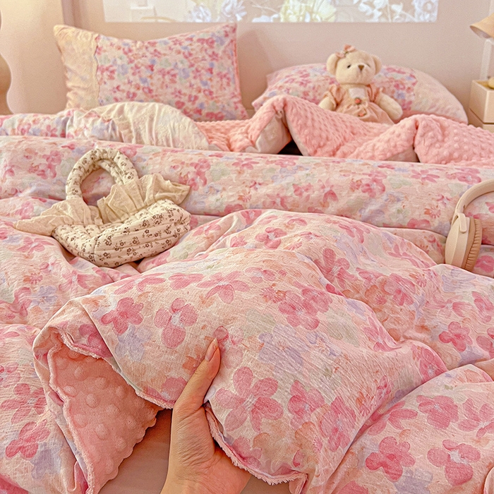 91家纺网 家纺一手货源 找家纺 Mata蔓塔家 2025新款云感针织全棉纯棉花边豆豆被冬被春秋被被子被芯 十里桃花