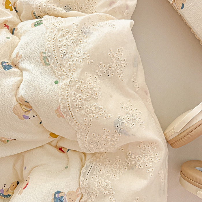 91家纺网 家纺一手货源 找家纺 Mata蔓塔家 2025新款云感针织全棉纯棉花边豆豆被冬被春秋被被子被芯 兔子集合