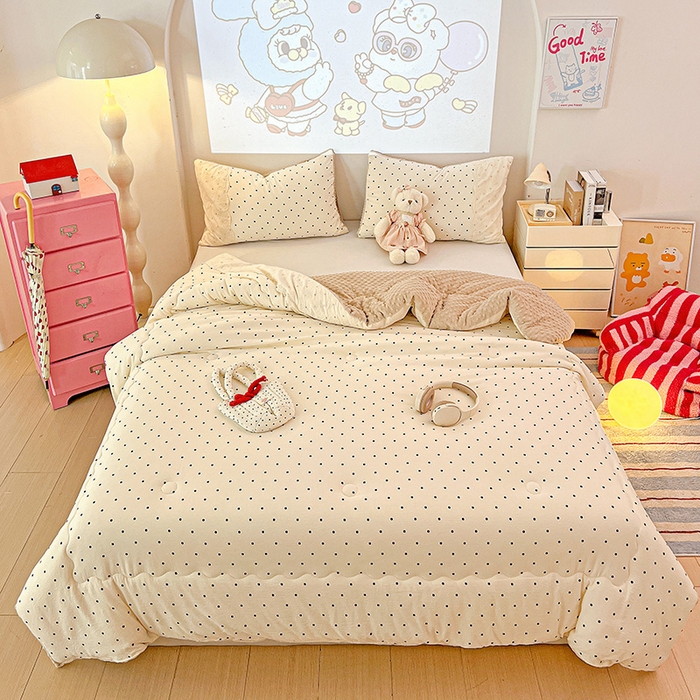 91家纺网 家纺一手货源 找家纺 Mata蔓塔家 2025新款云感针织全棉纯棉花边豆豆被冬被春秋被被子被芯 米波点