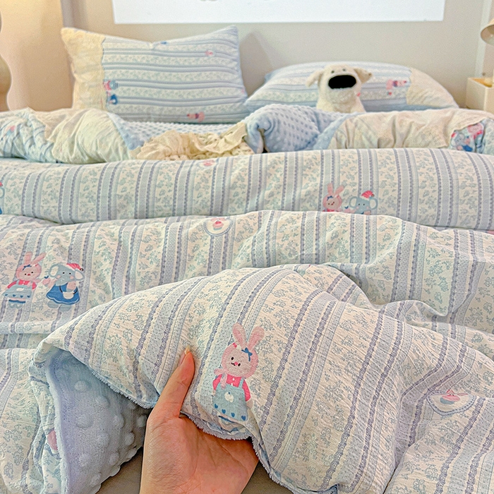 91家纺网 家纺一手货源 找家纺 Mata蔓塔家 2025新款云感针织全棉纯棉花边豆豆被冬被春秋被被子被芯 小象宝宝