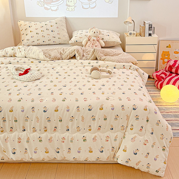 91家纺网 家纺一手货源 找家纺 Mata蔓塔家 2025新款云感针织全棉纯棉花边豆豆被冬被春秋被被子被芯 兔子集合