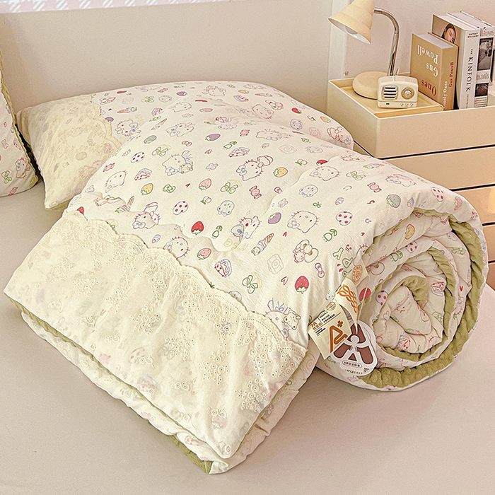 91家纺网 家纺一手货源 找家纺 Mata蔓塔家 2025新款云感针织全棉纯棉花边豆豆被冬被春秋被被子被芯 甜品猫星球