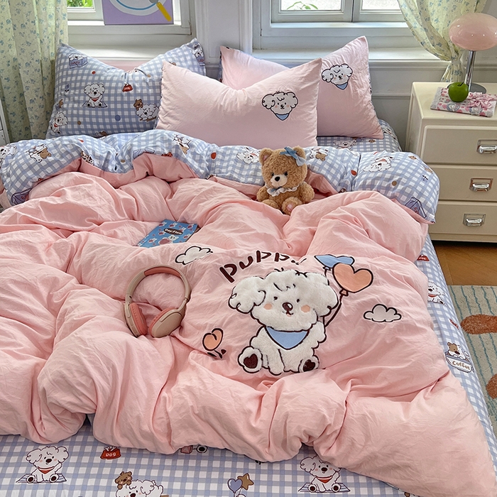 91家纺网 家纺一手货源 找家纺 优佳优品 2025新款水洗棉印花贴布绣四件套【提供买家秀】 粉糯小狗窝