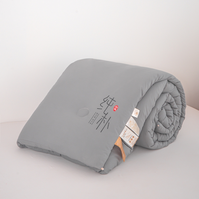 91家纺网 家纺一手货源 找家纺 爱宝被业 2025新款纯朴A类亲肤棉大豆被 纯朴-灰