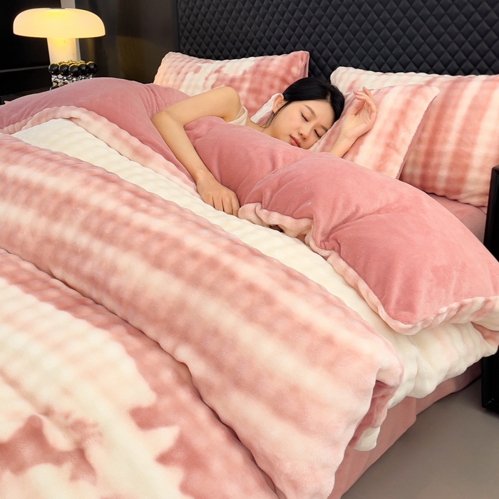 91家纺网 家纺一手货源 找家纺 （总）言熙居家纺 2025新款加厚高克重兔兔绒牛奶绒四件套