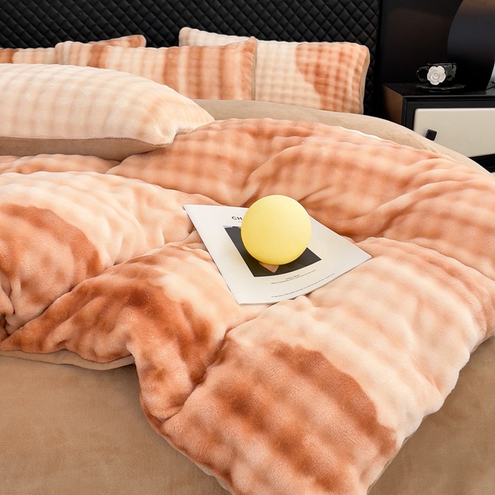 91家纺网 家纺一手货源 找家纺 言熙居家纺 2025新款加厚高克重兔兔绒牛奶绒四件套 云山棕