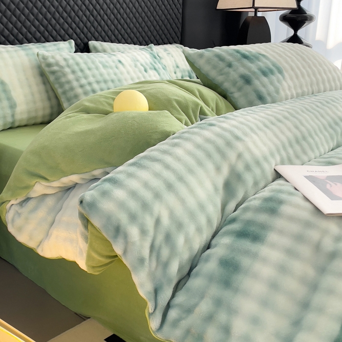 91家纺网 家纺一手货源 找家纺 言熙居家纺 2025新款加厚高克重兔兔绒牛奶绒四件套 山雾青