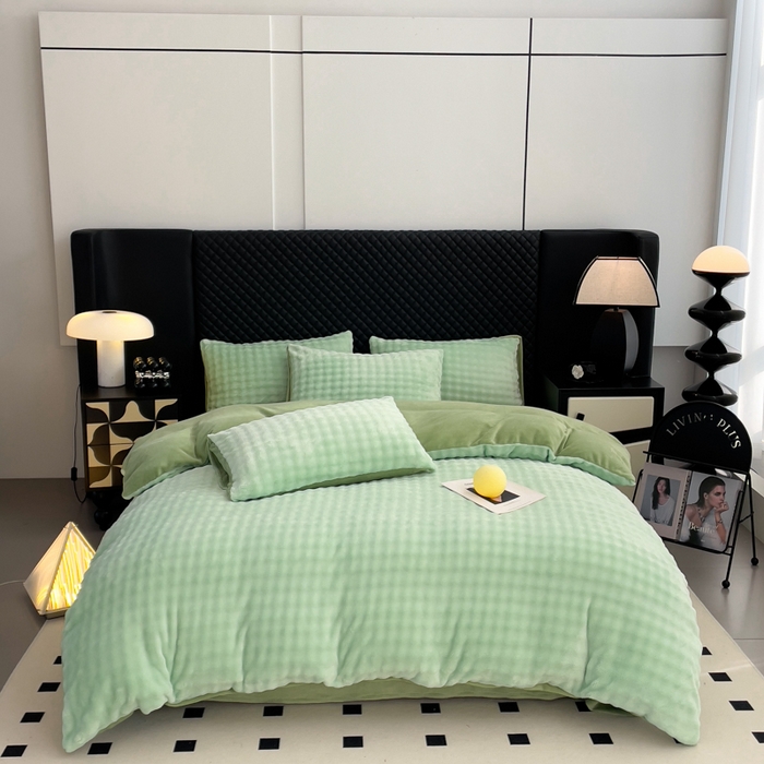 91家纺网 家纺一手货源 找家纺 言熙居家纺 2025新款加厚高克重兔兔绒牛奶绒四件套 淡云绿