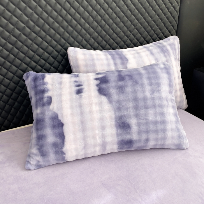 91家纺网 家纺一手货源 找家纺 言熙居家纺 2025新款加厚高克重兔兔绒牛奶绒四件套 荧浅紫