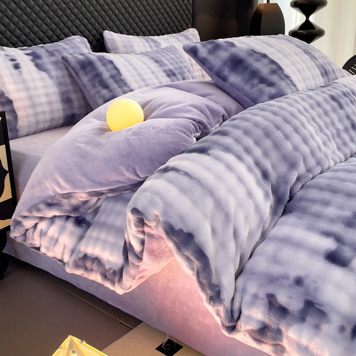 91家纺网 家纺一手货源 找家纺 言熙居家纺 2025新款加厚高克重兔兔绒牛奶绒四件套 荧浅紫