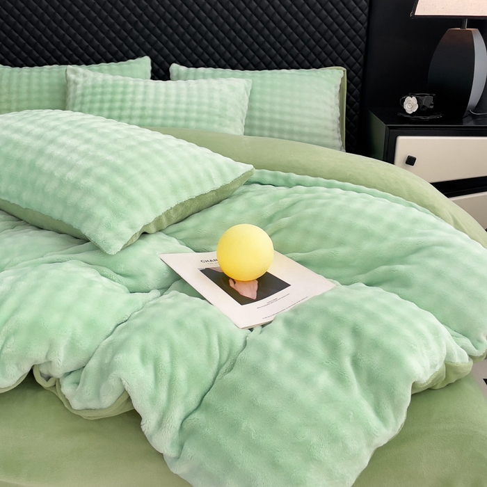 91家纺网 家纺一手货源 找家纺 言熙居家纺 2025新款加厚高克重兔兔绒牛奶绒四件套 淡云绿