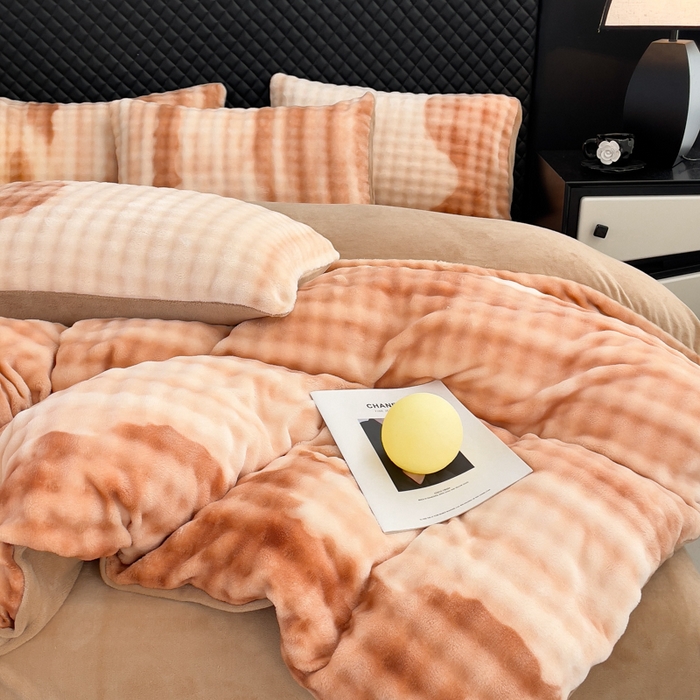 91家纺网 家纺一手货源 找家纺 言熙居家纺 2025新款加厚高克重兔兔绒牛奶绒四件套 云山棕