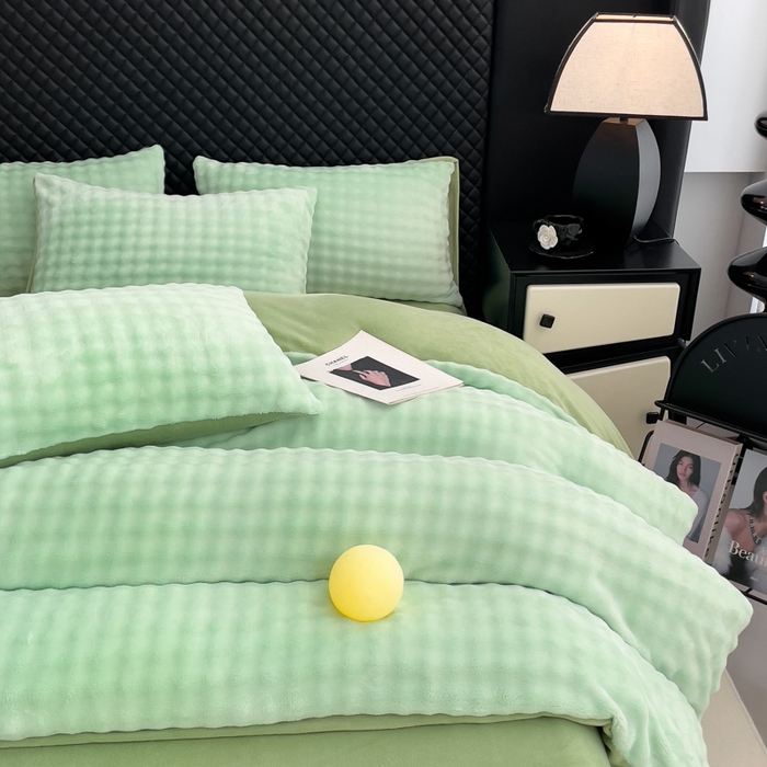 91家纺网 家纺一手货源 找家纺 言熙居家纺 2025新款加厚高克重兔兔绒牛奶绒四件套 淡云绿