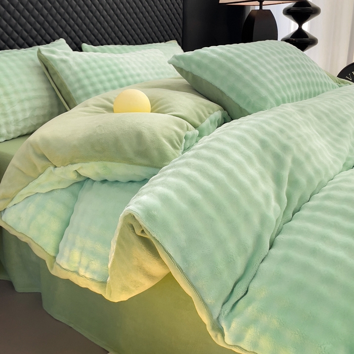 91家纺网 家纺一手货源 找家纺 言熙居家纺 2025新款加厚高克重兔兔绒牛奶绒四件套 淡云绿