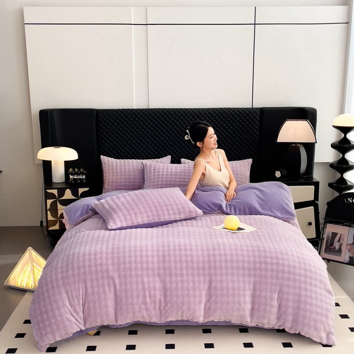 91家纺网 家纺一手货源 找家纺 言熙居家纺 2025新款加厚高克重兔兔绒牛奶绒四件套 梦幻紫