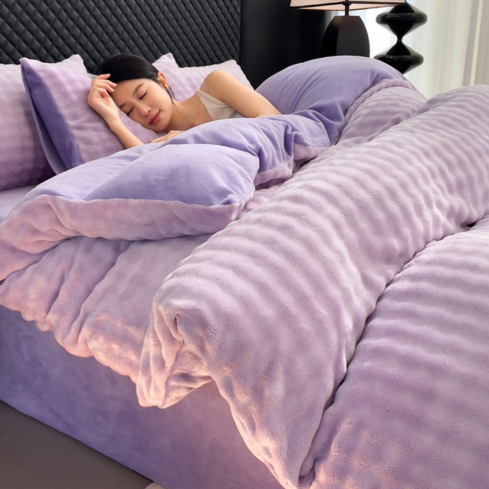 91家纺网 家纺一手货源 找家纺 言熙居家纺 2025新款加厚高克重兔兔绒牛奶绒四件套 梦幻紫