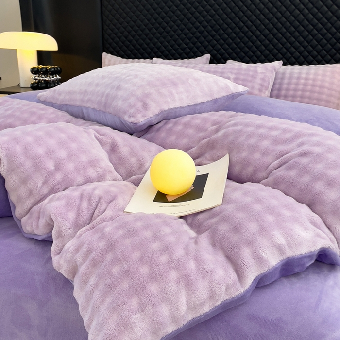 91家纺网 家纺一手货源 找家纺 言熙居家纺 2025新款加厚高克重兔兔绒牛奶绒四件套 梦幻紫