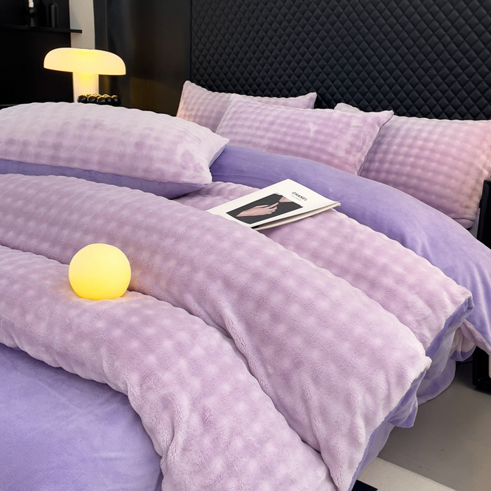 91家纺网 家纺一手货源 找家纺 言熙居家纺 2025新款加厚高克重兔兔绒牛奶绒四件套 梦幻紫