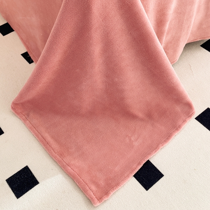 91家纺网 家纺一手货源 找家纺 言熙居家纺 2025新款加厚高克重兔兔绒牛奶绒四件套 云雾粉