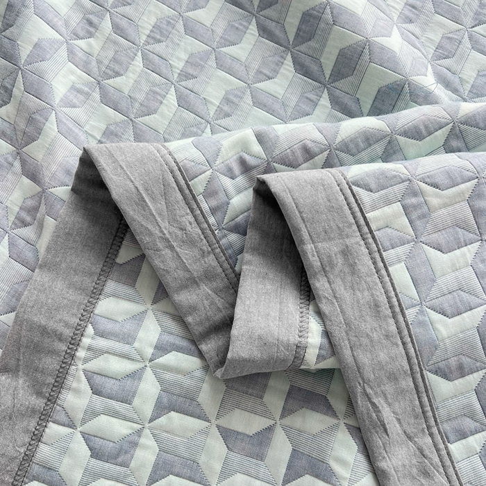 91家纺网 家纺一手货源 找家纺 梦洋家纺 2025新款全棉四层纱多能盖毯毛巾被空调夏被床盖款盖毯 风中情缘