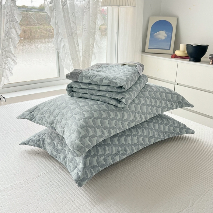 91家纺网 家纺一手货源 找家纺 梦洋家纺 2025新款全棉四层纱多能盖毯毛巾被空调夏被床盖款盖毯 风中情缘