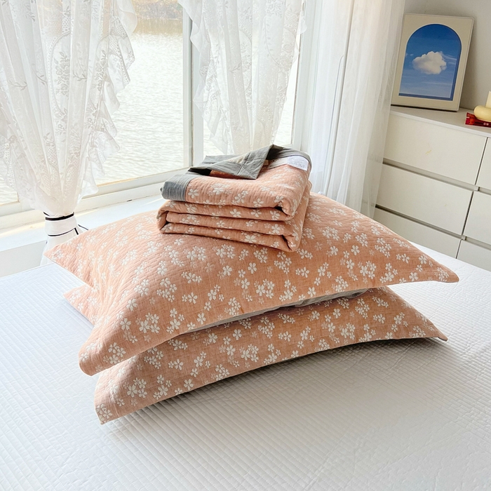 91家纺网 家纺一手货源 找家纺 梦洋家纺 2025新款全棉四层纱多能盖毯毛巾被空调夏被床盖款盖毯 花海