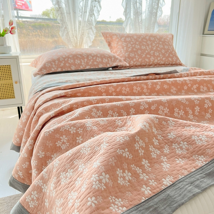 91家纺网 家纺一手货源 找家纺 梦洋家纺 2025新款全棉四层纱多能盖毯毛巾被空调夏被床盖款盖毯 花海