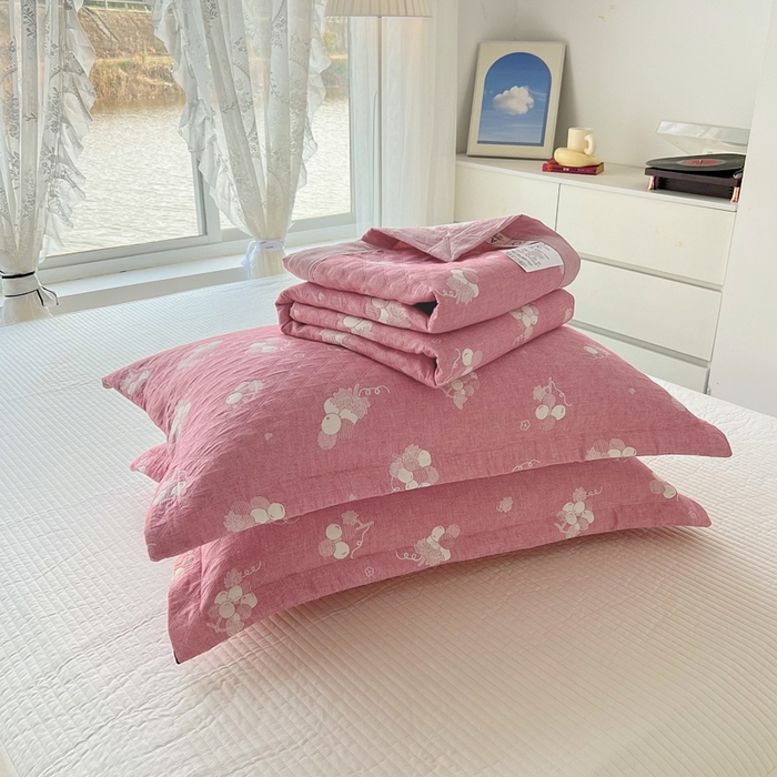 91家纺网 家纺一手货源 找家纺 梦洋家纺 2025新款全棉四层纱多能盖毯毛巾被空调夏被床盖款盖毯 菩提子