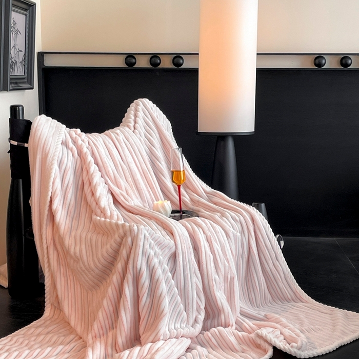 91家纺网 家纺一手货源 找家纺 蓝极人 2025新款亲肤舒适成品抽条阳离子毛毯毯子 阳离子-粉