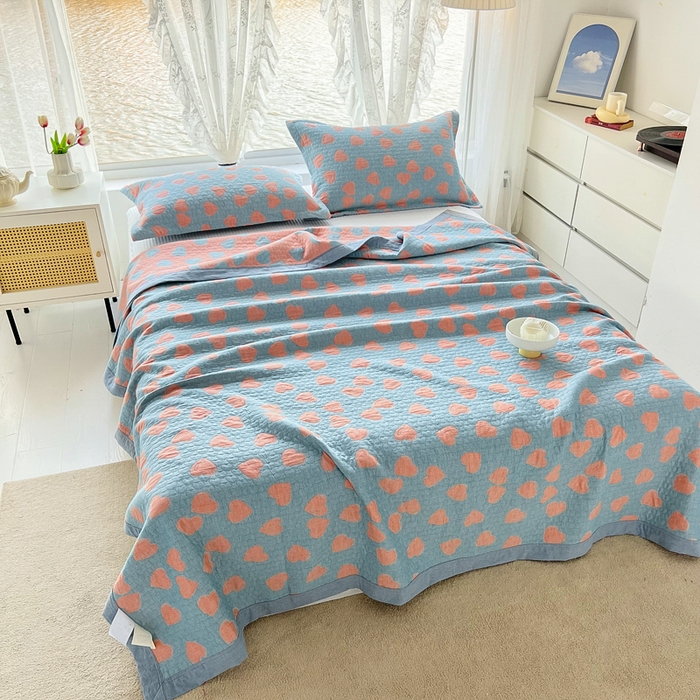 91家纺网 家纺一手货源 找家纺 梦洋家纺 2025新款全棉四层纱多能盖毯毛巾被空调夏被床盖款盖毯 心心相印