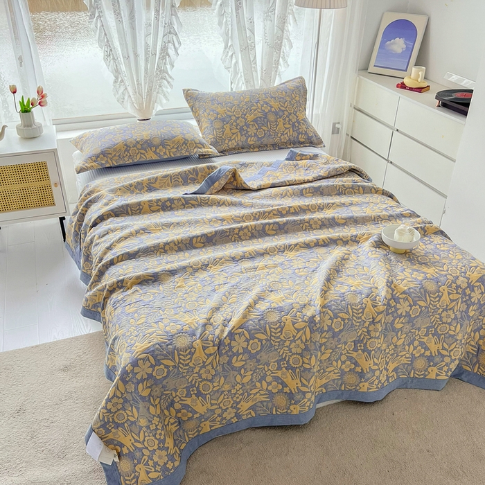 91家纺网 家纺一手货源 找家纺 梦洋家纺 2025新款全棉四层纱多能盖毯毛巾被空调夏被床盖款盖毯 幸运兔