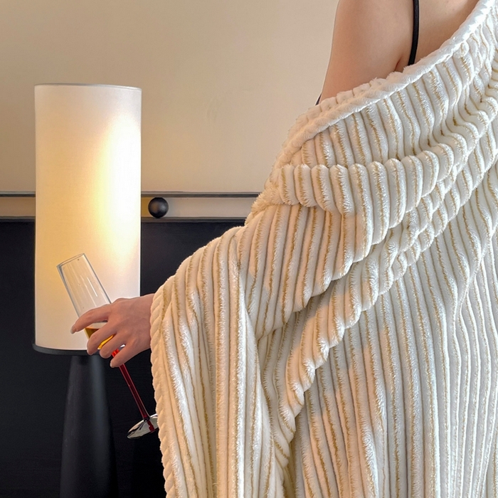 91家纺网 家纺一手货源 找家纺 蓝极人 2025新款亲肤舒适成品抽条阳离子毛毯毯子 阳离子-咖