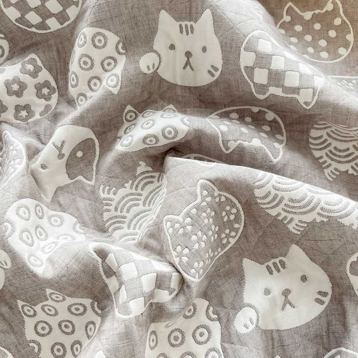 91家纺网 家纺一手货源 找家纺 梦洋家纺 2025新款全棉四层纱多能盖毯毛巾被空调夏被床盖款盖毯 招财猫