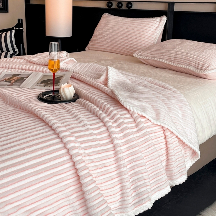 91家纺网 家纺一手货源 找家纺 （总）酱子 2025新款亲肤舒适成品抽条阳离子毛毯毯子