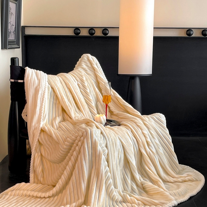 91家纺网 家纺一手货源 找家纺 酱子 2025新款亲肤舒适成品抽条阳离子毛毯毯子 阳离子-黄