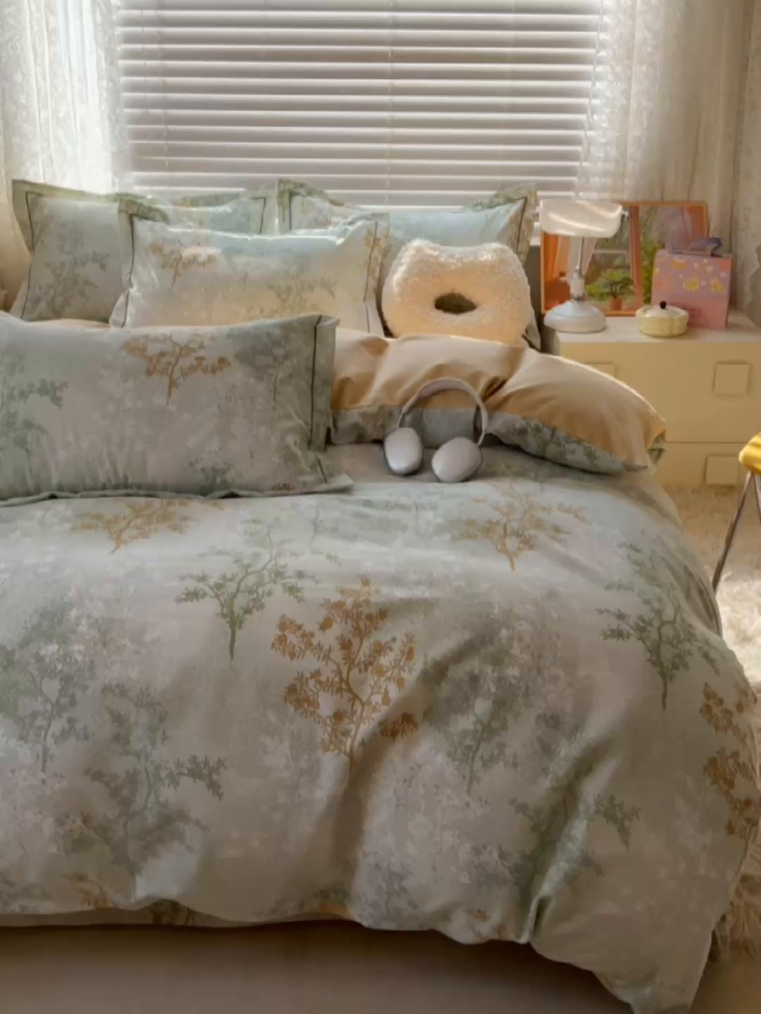 91家纺网 家纺一手货源 找家纺 简约家纺 2025新款全棉磨毛四件套 沁语繁花-绿