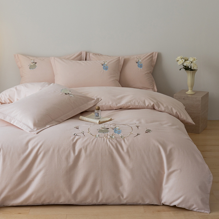 91家纺网 家纺一手货源 找家纺 （总）巧玲珑 2025新款高密肌理纹提花刺绣绣花生态四件套