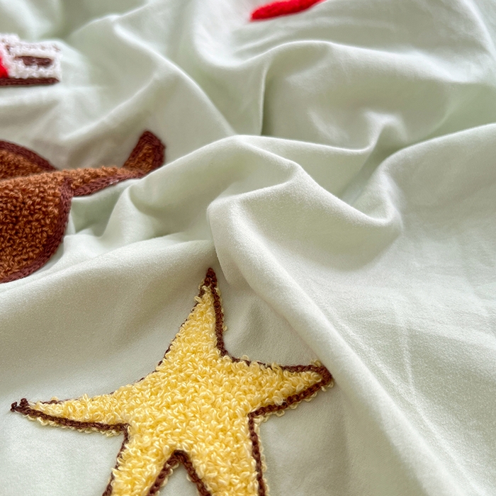 91家纺网 家纺一手货源 找家纺 优佳优品 2025新款水洗棉印花毛巾绣四件套【提供买家秀】 腊肠狗