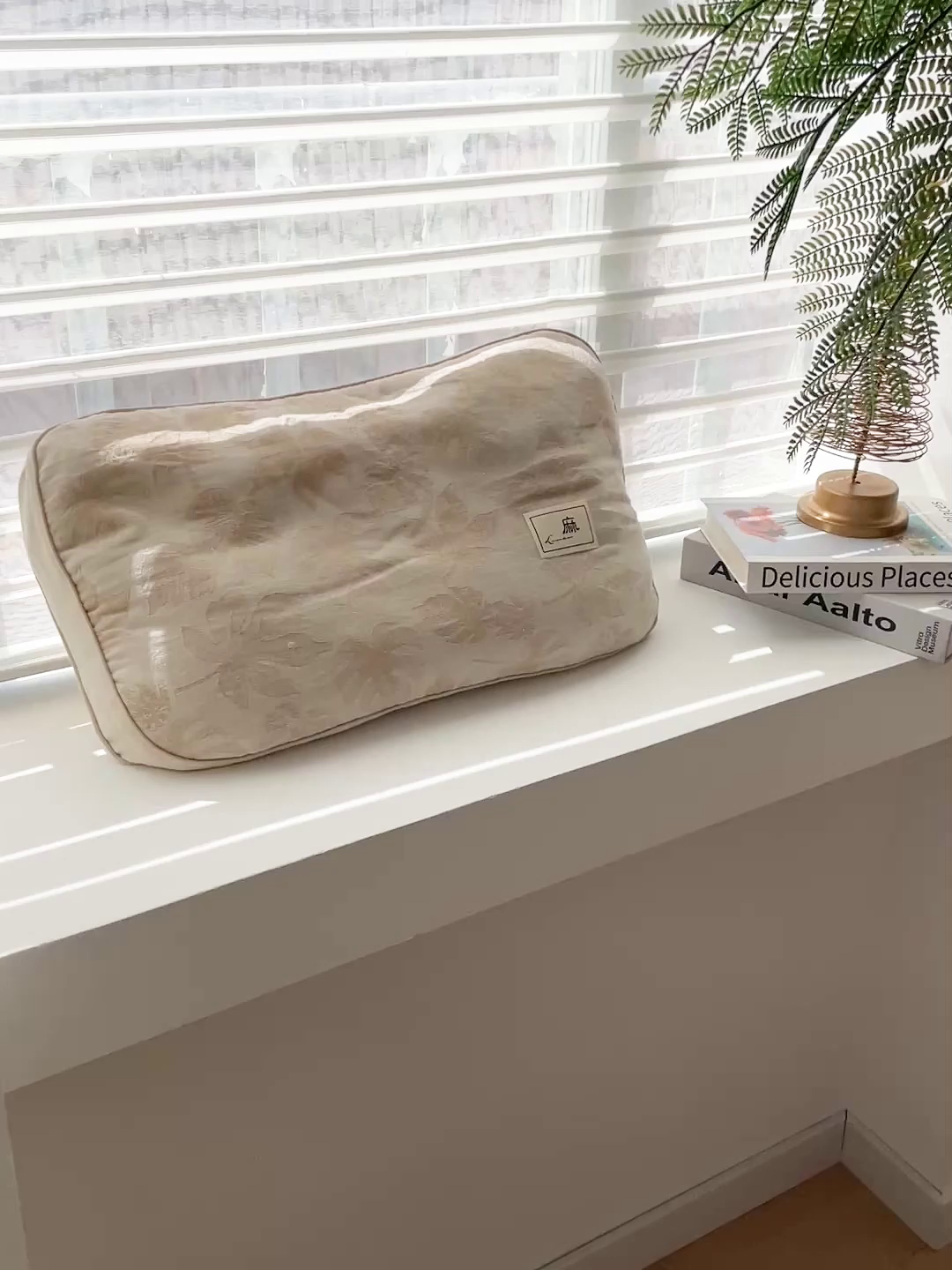 91家纺网 家纺一手货源 找家纺 亦帆枕芯 2025新款亲肤舒适天然棉麻立体荞麦枕枕头枕芯 天然棉麻-米色枫叶 35x55cm甜荞款/只